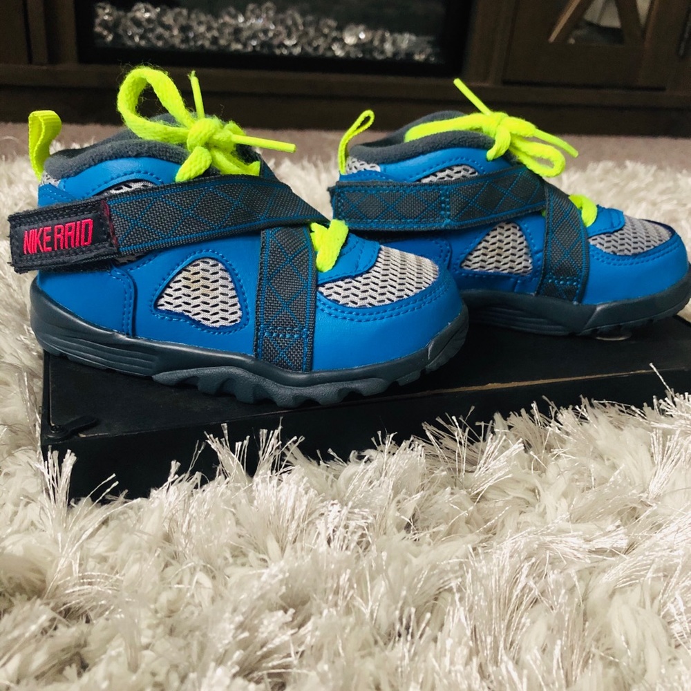 Nike Raid Toddler Boy size 6